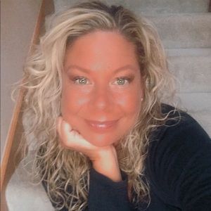 Meet your Posher, Cheire